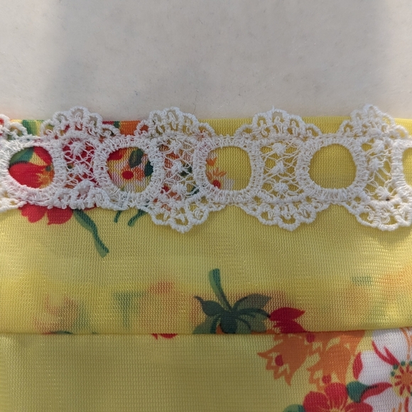 Vintage 1970s yellow prairie dress - Picture 3 of 4